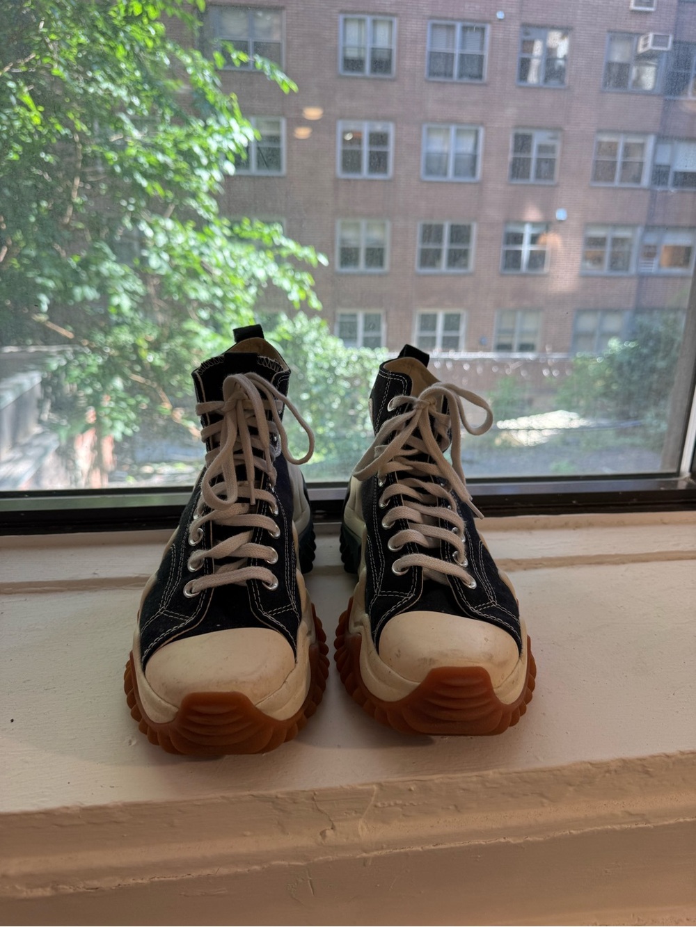 Converse Run Star Hike High Top Sneakers - Black & White with Gum - Picture 2 of 6